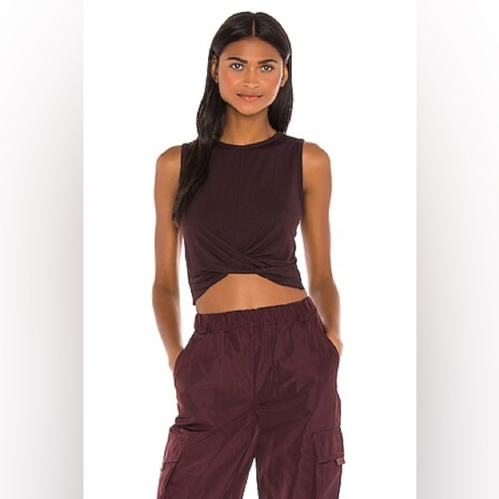 ALO Yoga Cover Tank in Oxblood - S